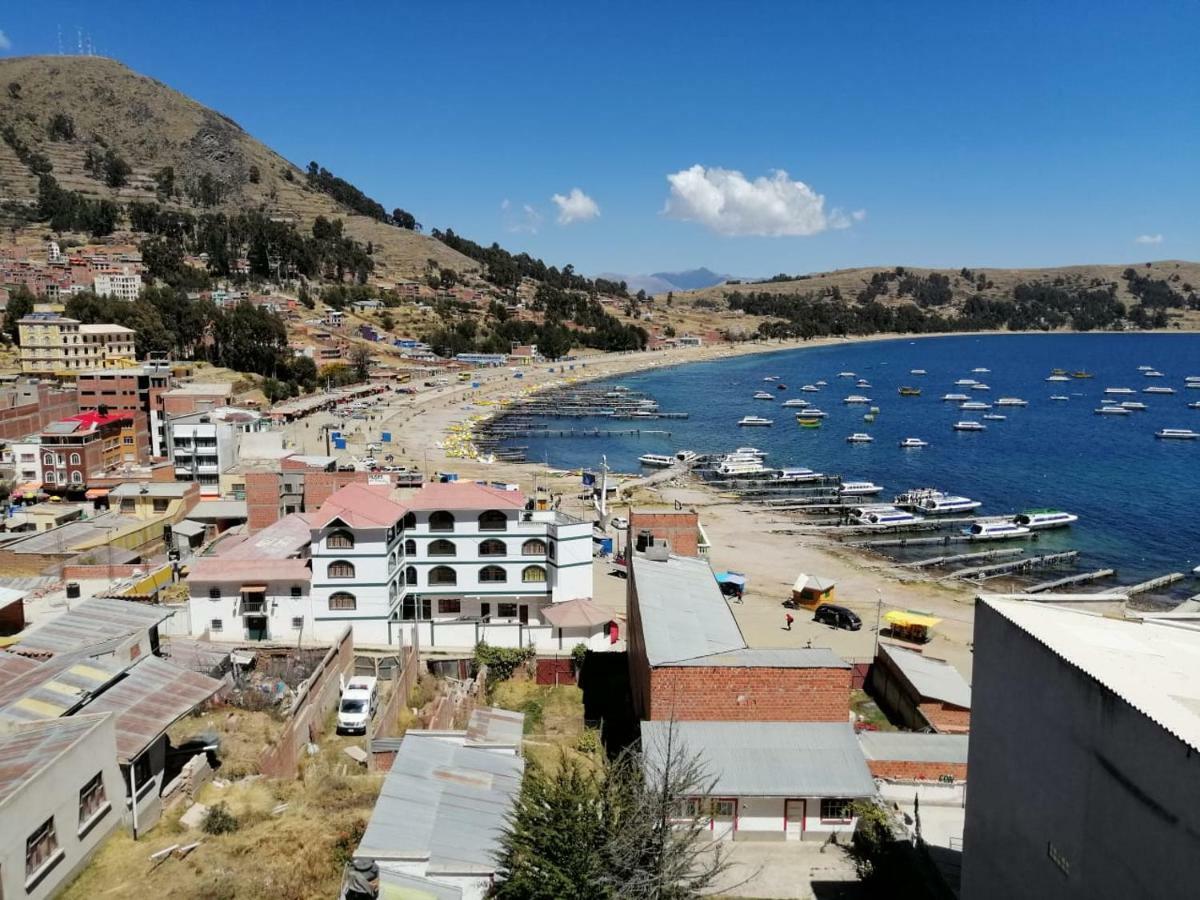 Estrella Del Lago Otel Copacabana  Dış mekan fotoğraf